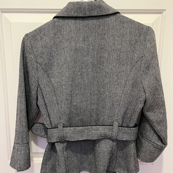 Jacket - Picture 2 of 4